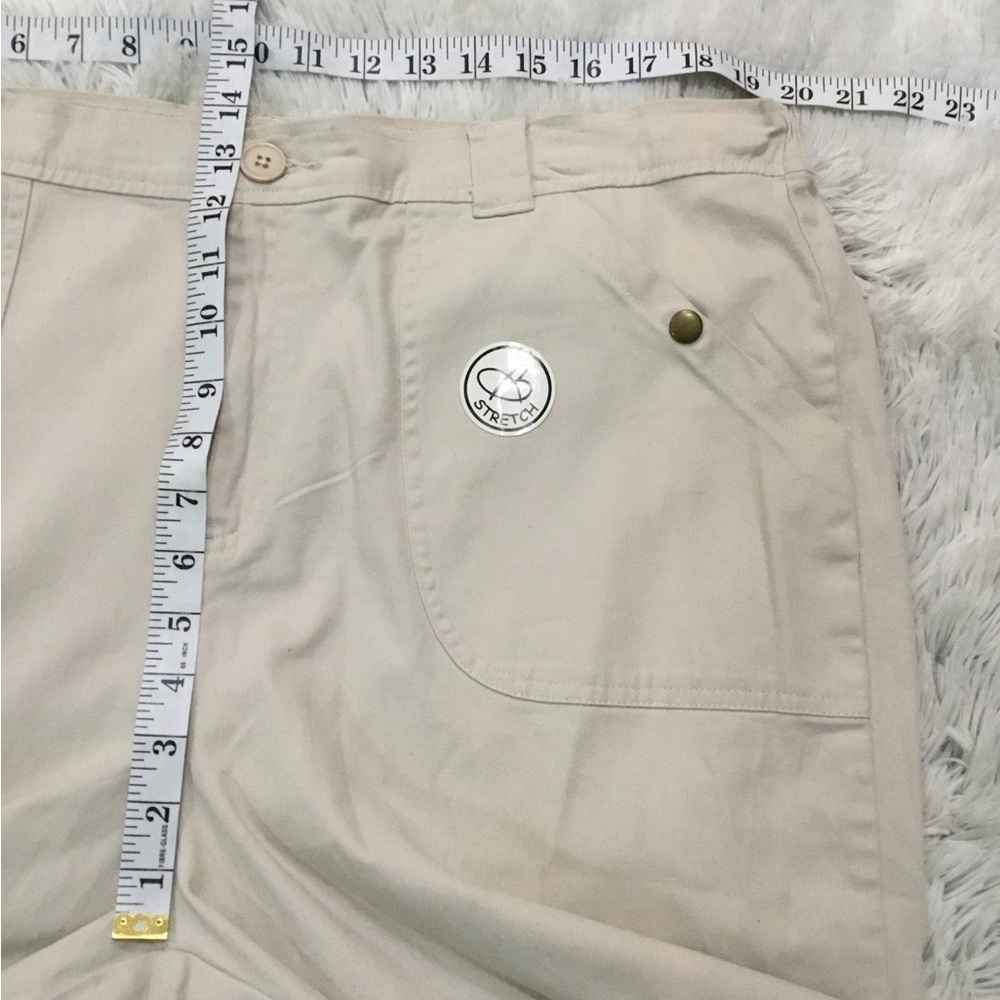 Bobbi Brooks Stretch beige bermuda shorts Woman’s size 2X (20-22) - Picture 5 of 12